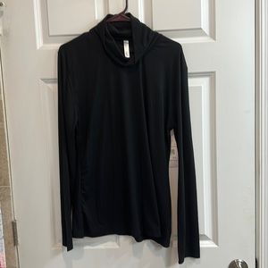 Spendix/Body Con Turtleneck